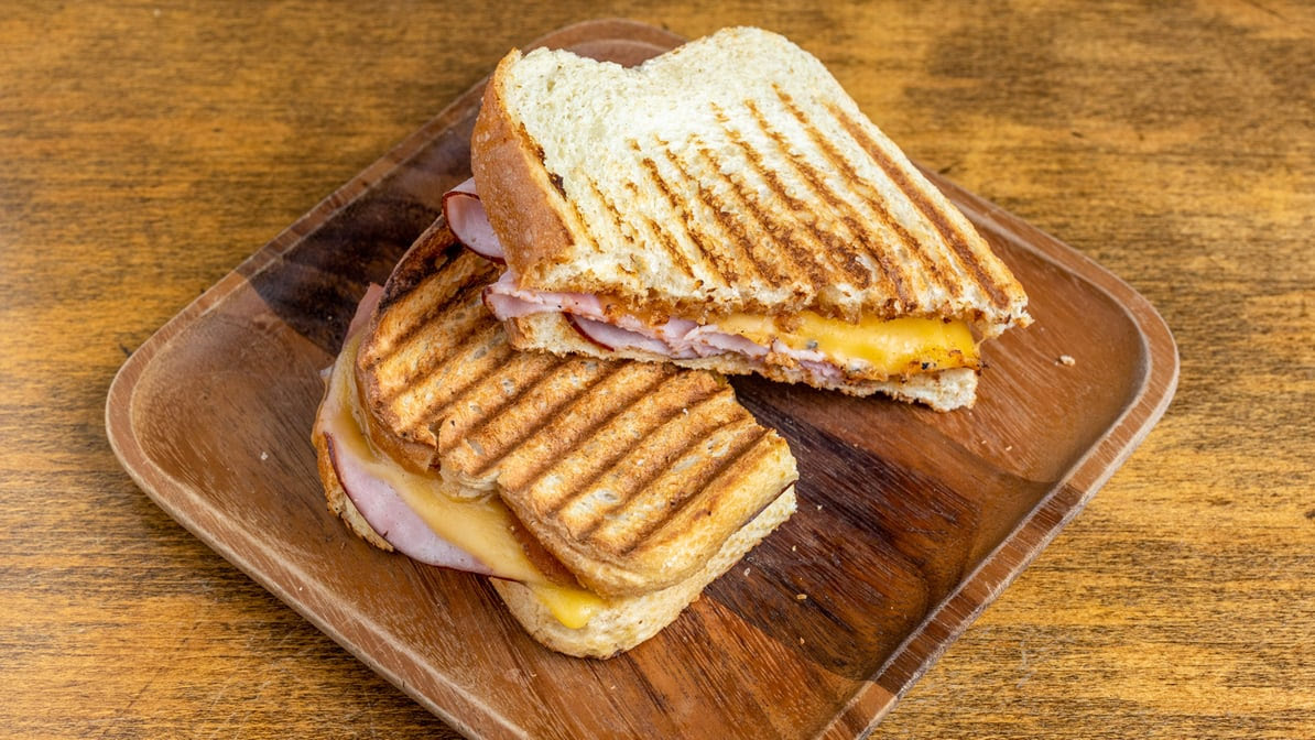 Sol Bol Acai Superfoods, LLC (Downtown Visalia) by null