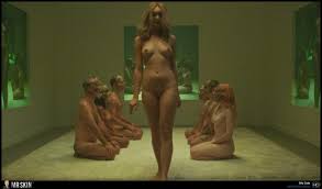 Some of your favorite celebrities love posting nude photos kendall jenner britney spears jpg x Celebrities naked