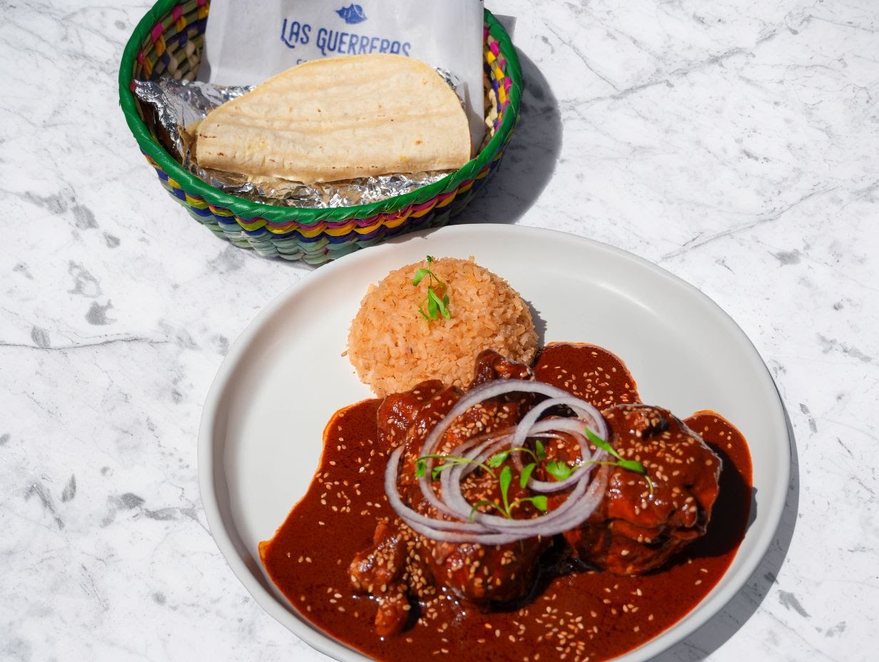 Las Guerreras by null