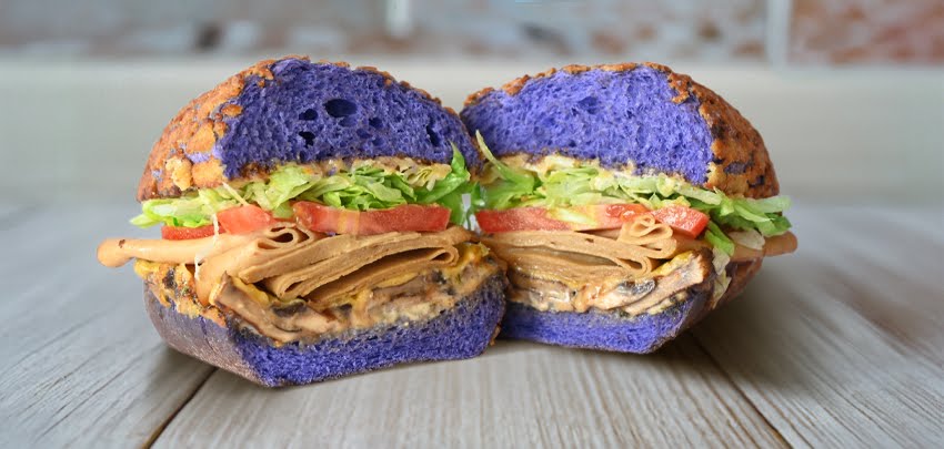 Ike's Love & Sandwiches by null