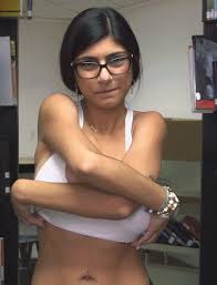 Mia khalifa gifs porno gif x Mia khalifa gifs