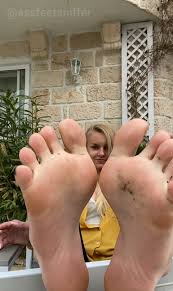 Smelly feet porn pics naked photos jpg x Stinky feet