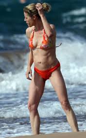 Julie bowen sexy happy gilmore jpg x Julie bowen sex