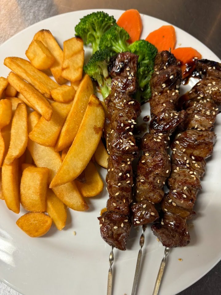 Columbia Eats Bar & Grill by null