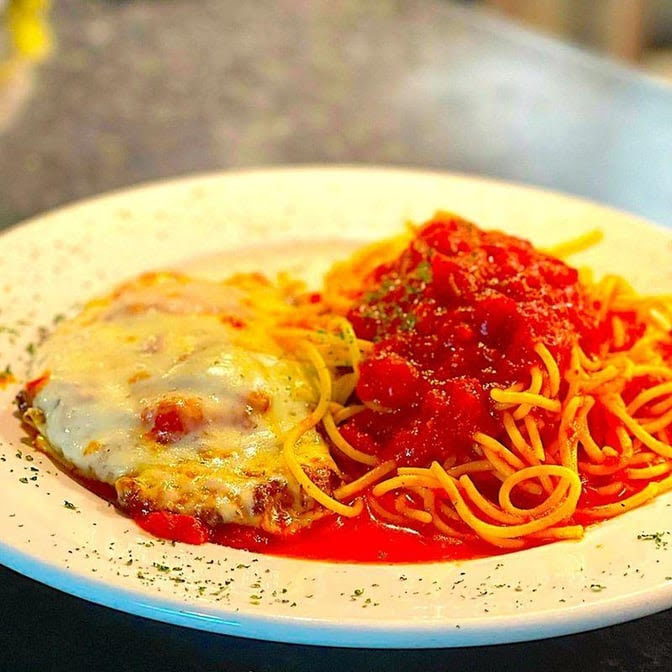 Vic's Italian Restaurant & Pizzeria by null