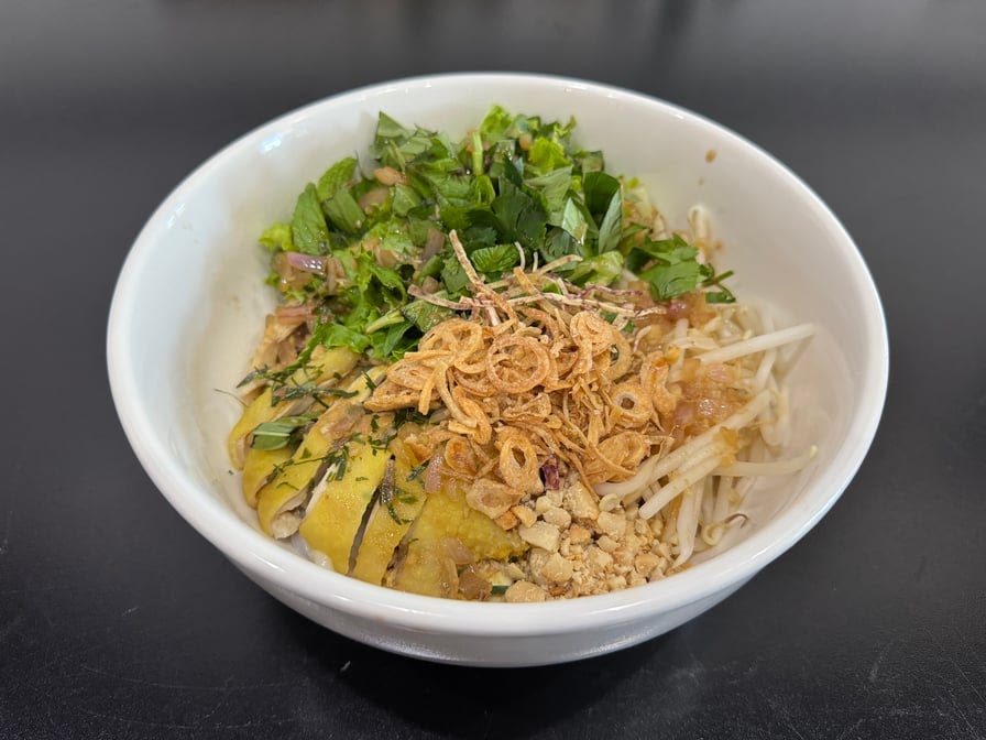 Thăng Long Cuisine by null