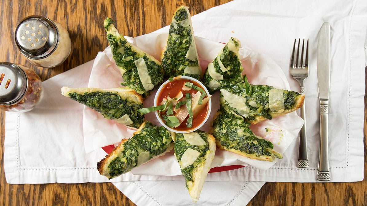 Lefty's Chicago Pizzeria by null