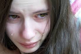 tween nude selfies|Sexting: Is your teen under pressure to send nude selfies?