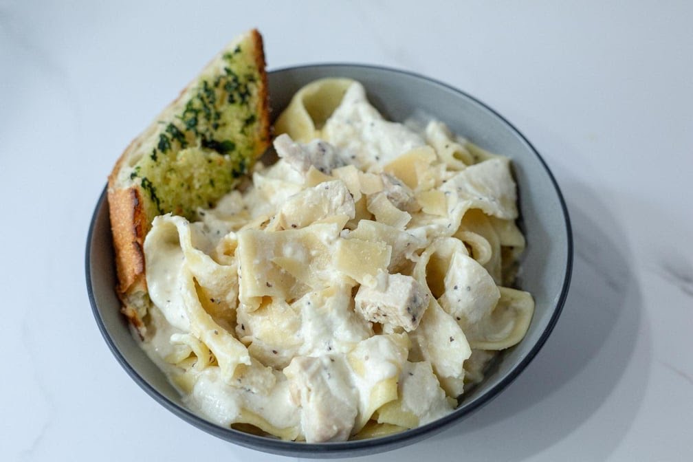 Farina Pasta Bar by null