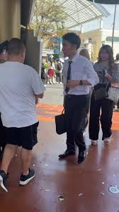 リクルートスーツ　逆さ撮り|リクルートスーツとは 女 | TikTok