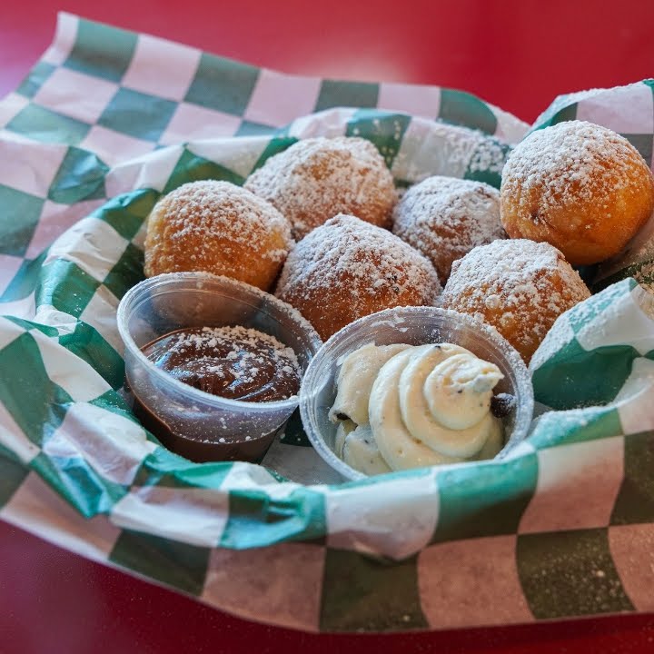 Santoro's Pizzeria by null