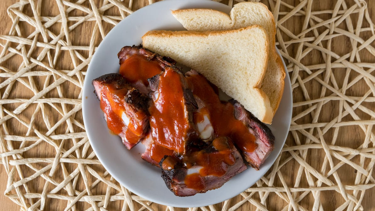 Bob's BBQ Pit by null