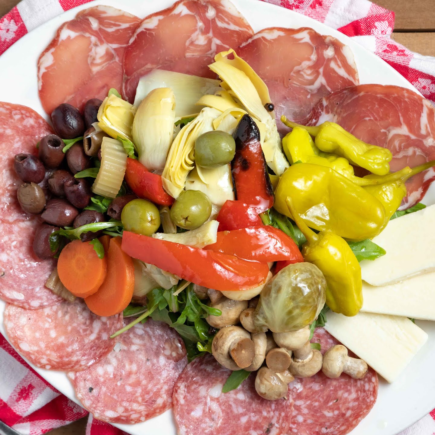 Vince's Italian Restaurant & Pizzeria by null