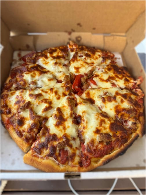 Regina's Pizza by null