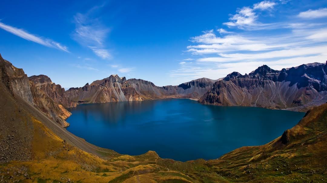 Heaven Lake image