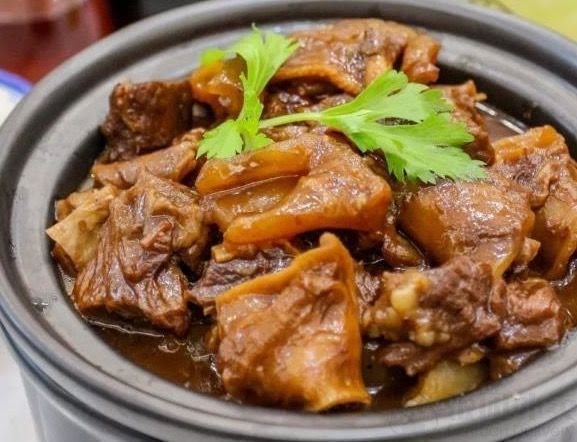 Clay Pot Cafe (旺角煲仔饭） by null