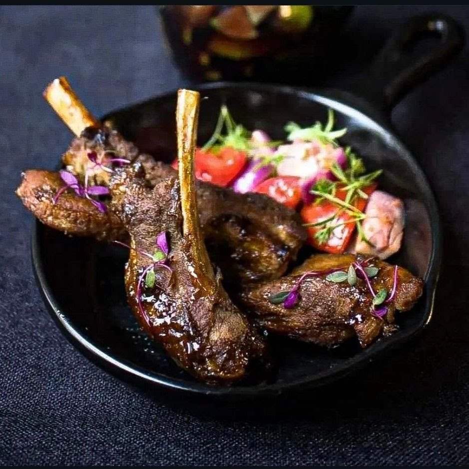 Bistro by null