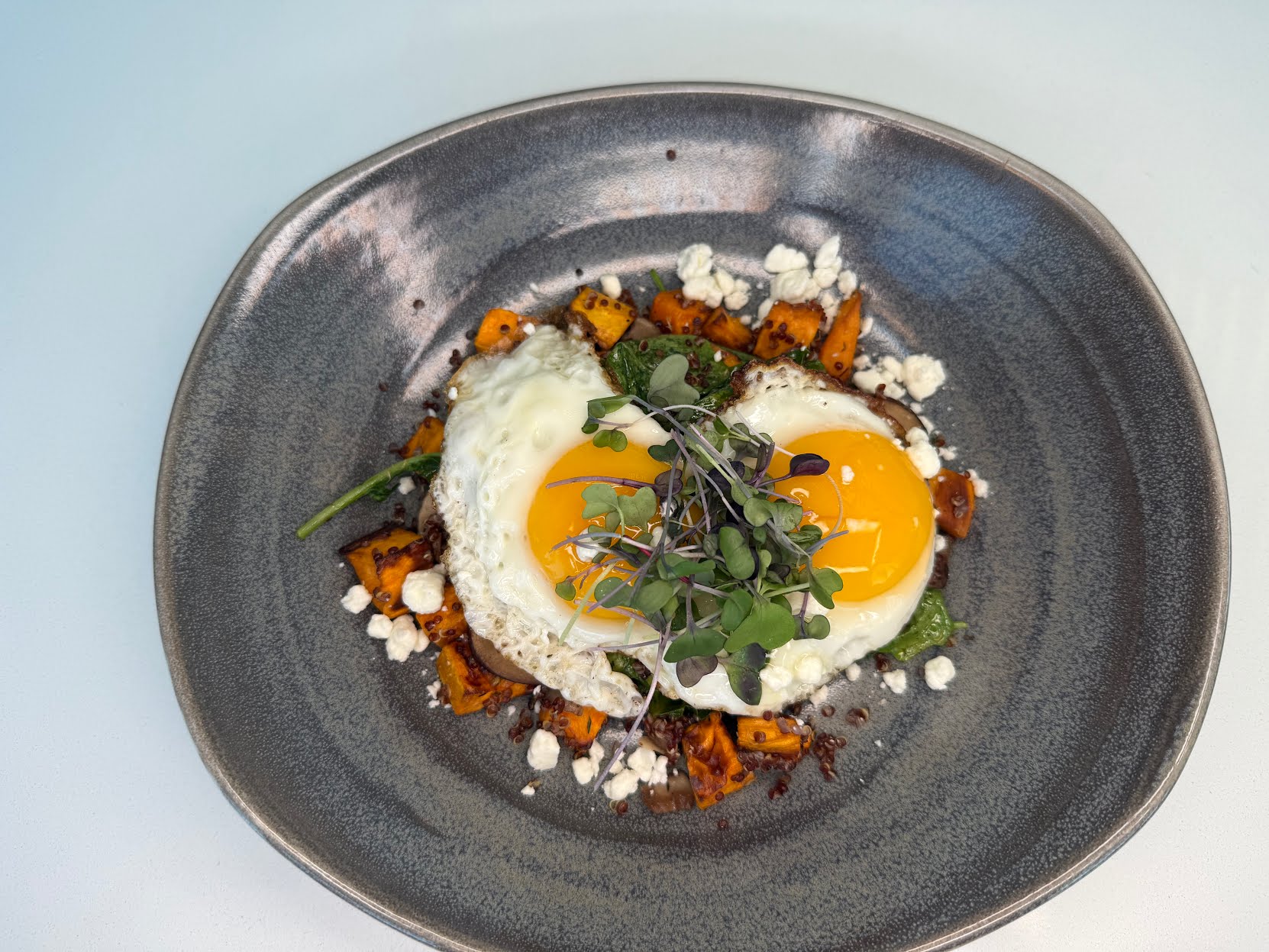 Thorn Restaurant & Lounge by null