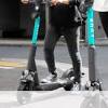 電動キックボード死亡事故 「ノーヘルOK」の背景に事業者の要望