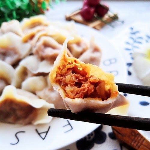 Zhonghua Traditional Snacks by null