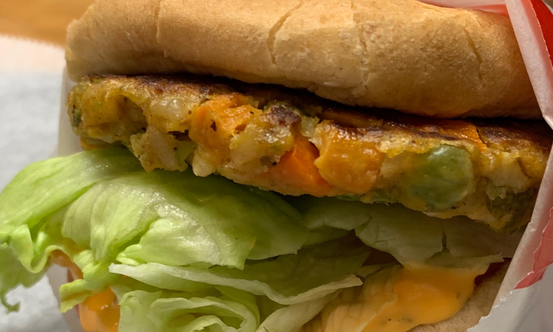 Petey's Burger by null