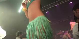 C a ed ba jpg x Sexy hula