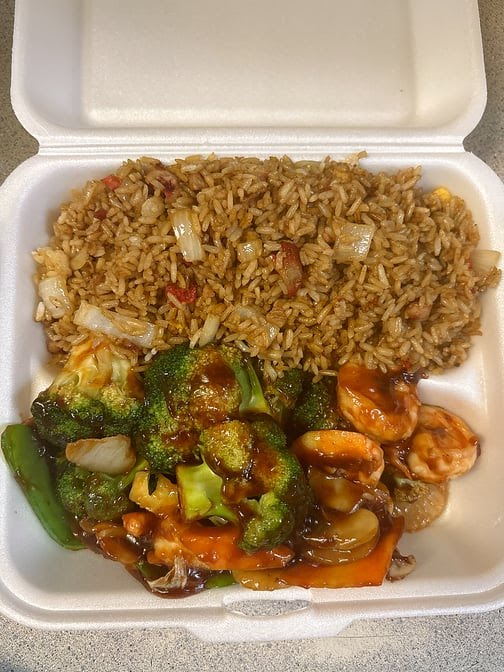 Hong Kong Island Restaurant by null