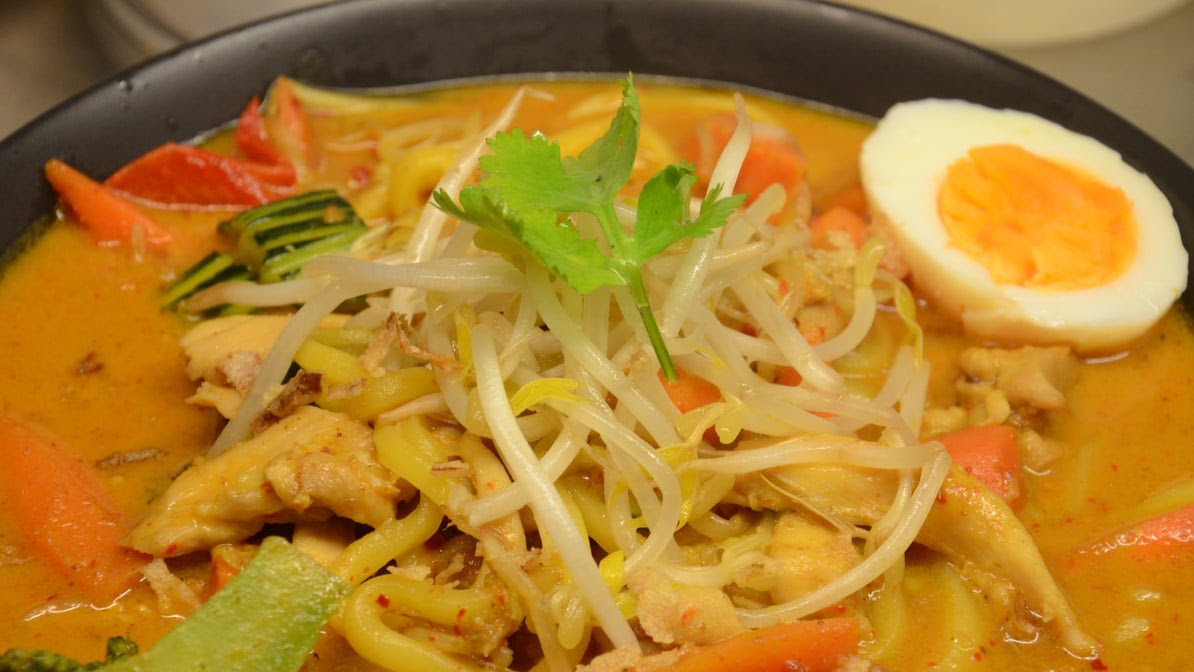 Vanidol's Asian Cuisine by null