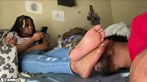 Ktpzbeaf ggaaawavb odgjfhl jpg x Free feet worship video