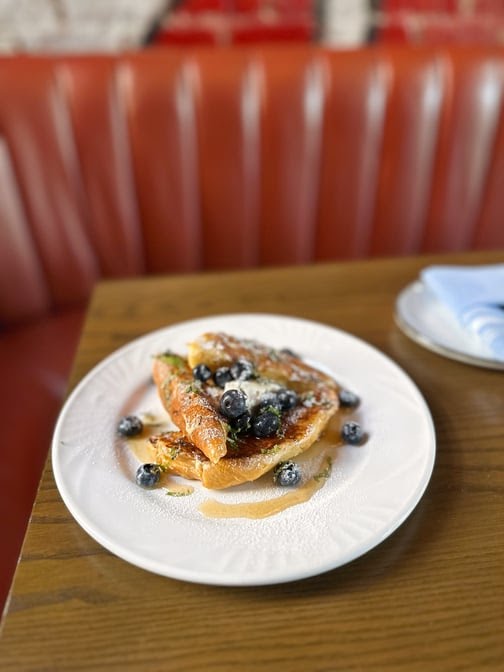 Cynthia Bar and Bistro by null