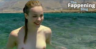 Rachel mcadams nude sexy canadian star of mean girls nude celebs world jpg x Rachel mcadams sex