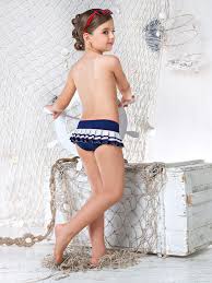 девочки в плавках