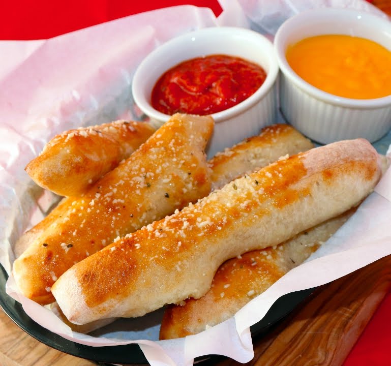 West of Chicago Pizza Company by null