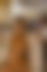 nude barefat|段ボールの壁にかなり格好の良いブルネット ヌードの写真素材・画像素材 Image 58962277