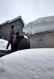 女性　大便　雪上|トイレで気張る人（女性）のイラスト – フリーイラスト素材集 KuKuKeKe