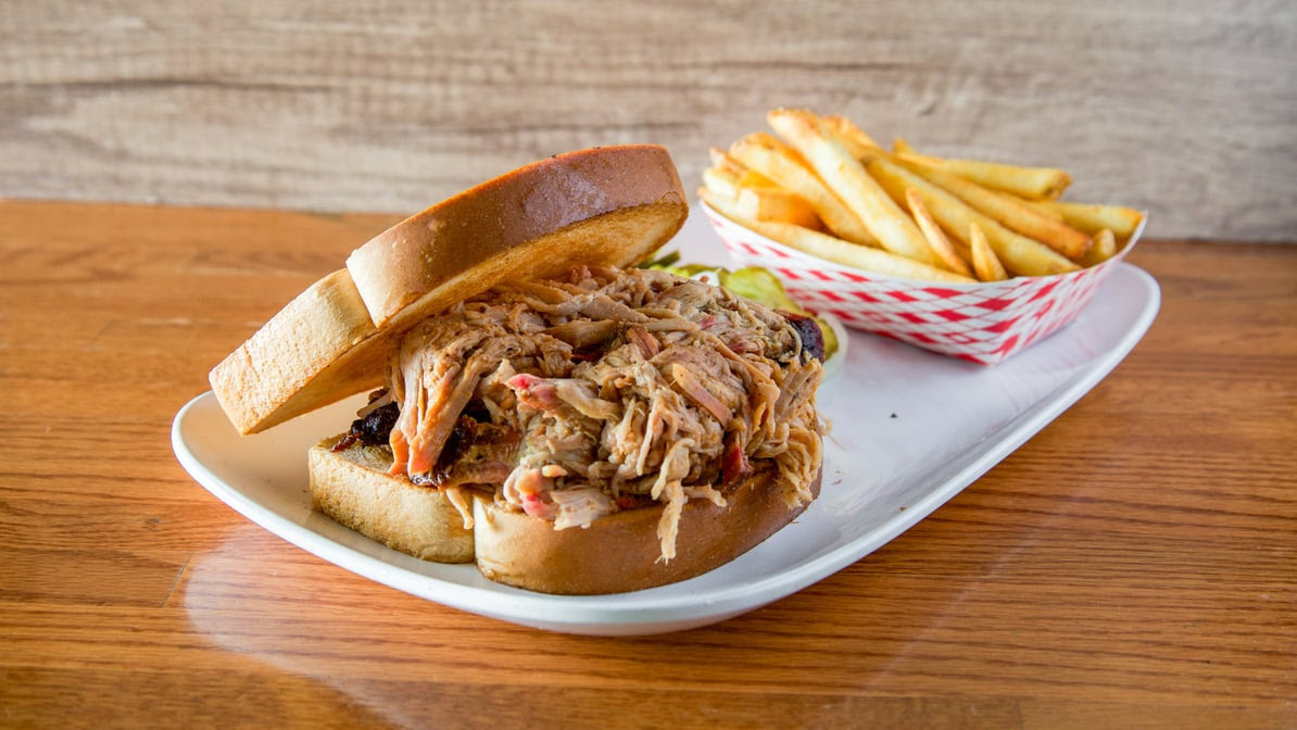 Gatlin's BBQ by null