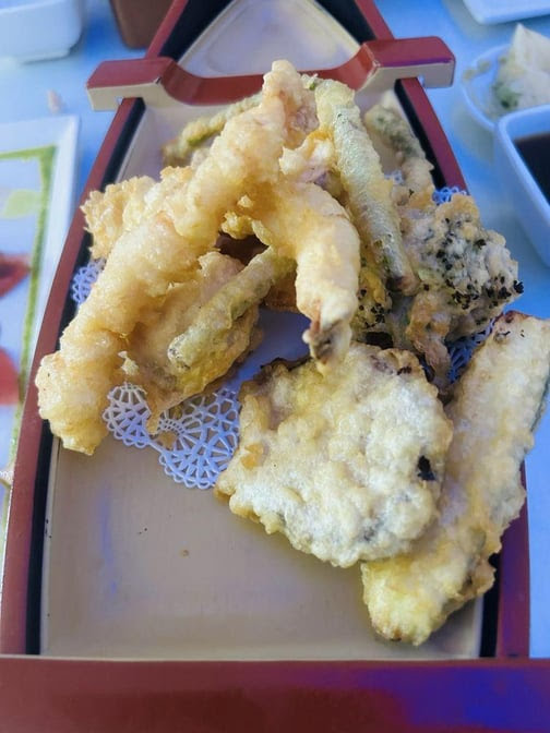 Sakana Sushi Bar & Japanese by null