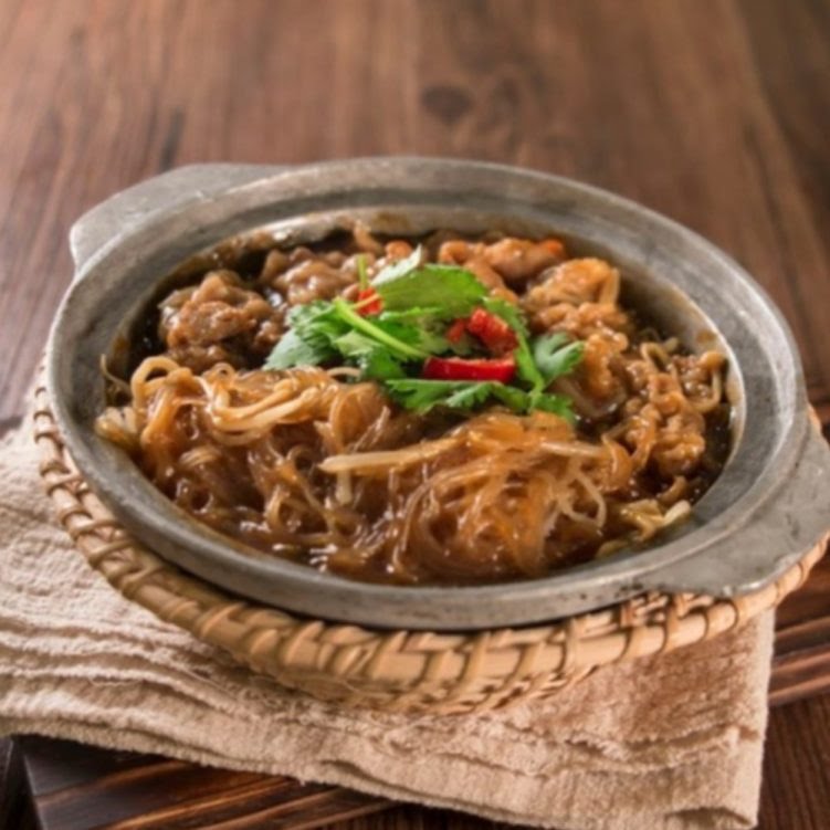 Man Chan Cuisine by null