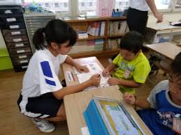 小学生職場体験|大丸心斎橋店で地元小学生が職場体験－オリジナルパンの販売も - なんば経済新聞