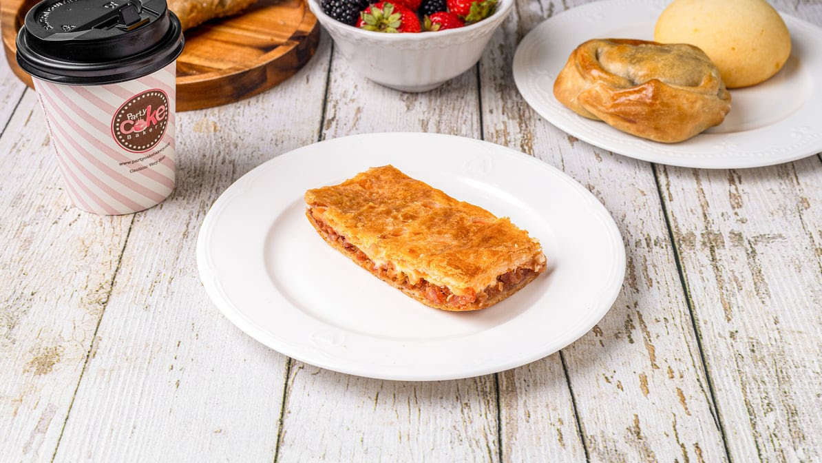 Party Cake Bakery by null