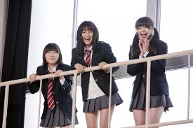 女子小学生高学年　まんちら|小学生姉妹】“迷子の5歳”を保護「大人は誰も声かけず」 - YouTube