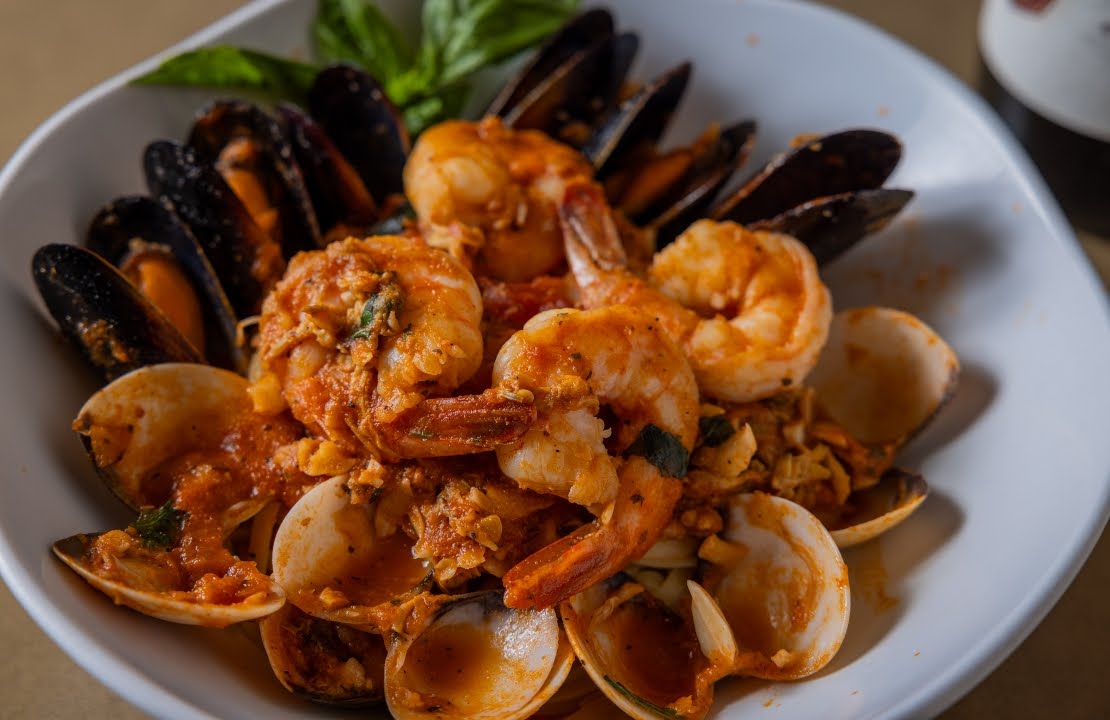 Gino's Italian Restaurant and Pizza by null