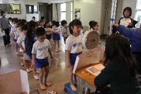 女子小学生 小学校身体測定　盗撮.