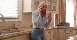 Curvy blonde milf mellanie monroe flaunts her big jpg x Mellanie monroe
