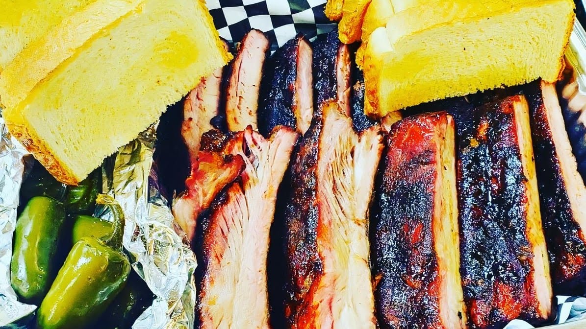 Smokey D'Z BBQ by null