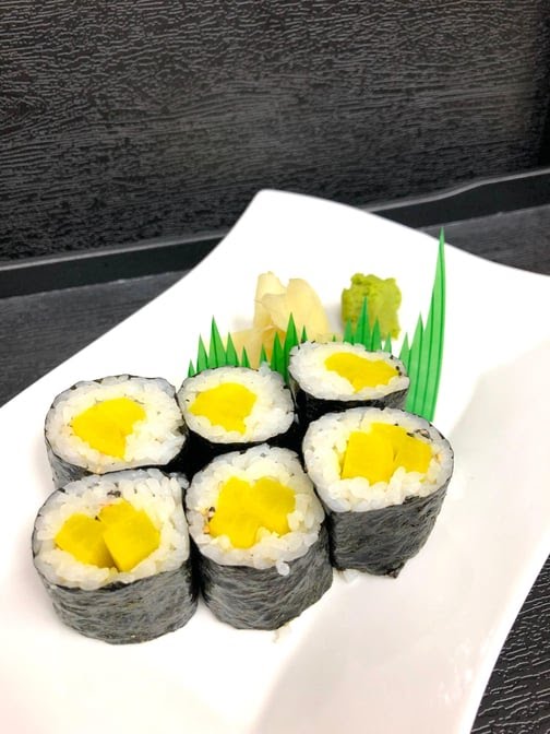 Daikon Vegan Sushi by null