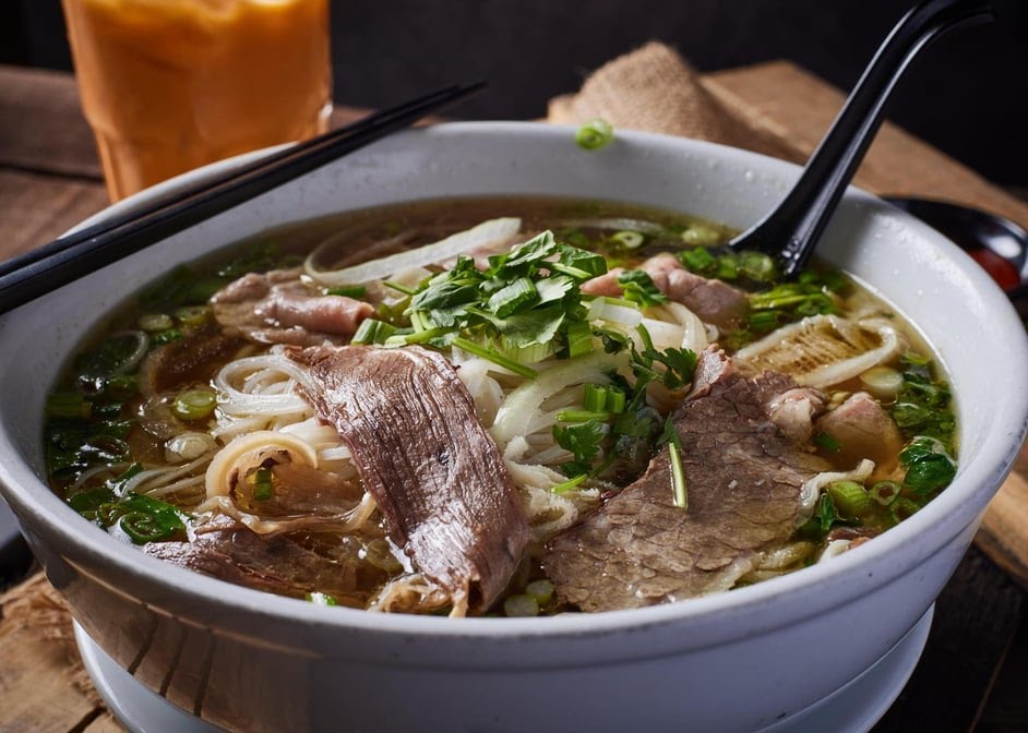 Phở Pasteur by null