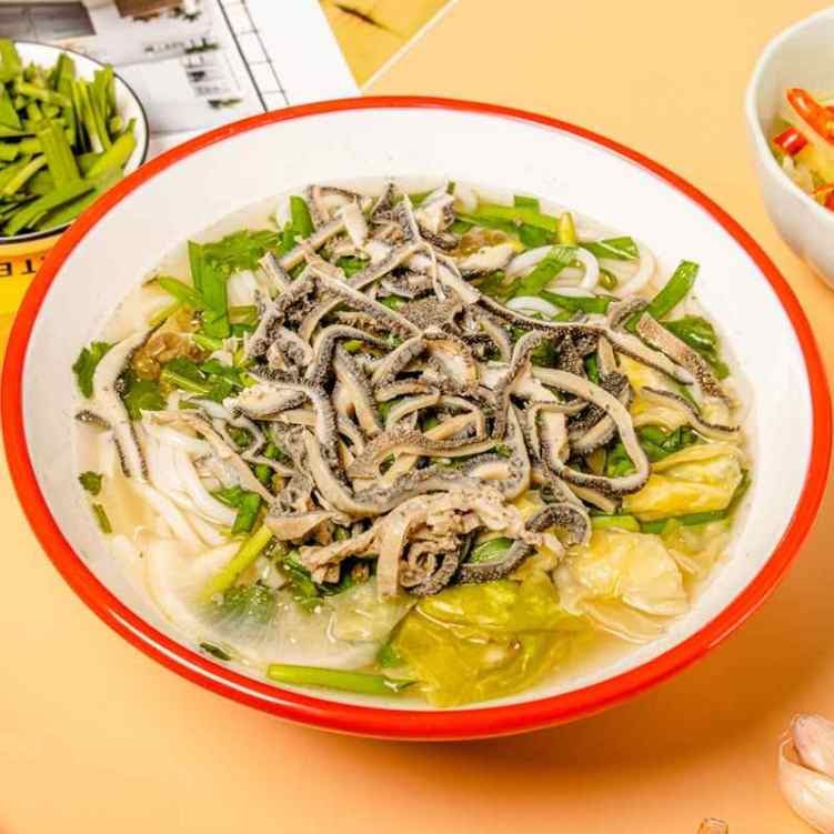 贵州苗家粉面 ( Xi Jiang Qian Hu) Beef Noodle Soup by null
