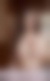 glasses nude girl|Do you like girls with glasses? : r/Nude_Selfie