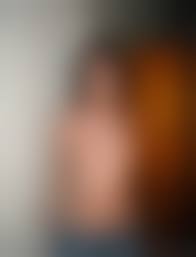 домашнее фото голой мелкой|Домашние фото голой милой брюнетки с красивой попой - эротика